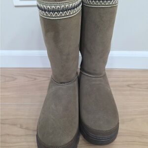 UGG Boots NEW waterproof